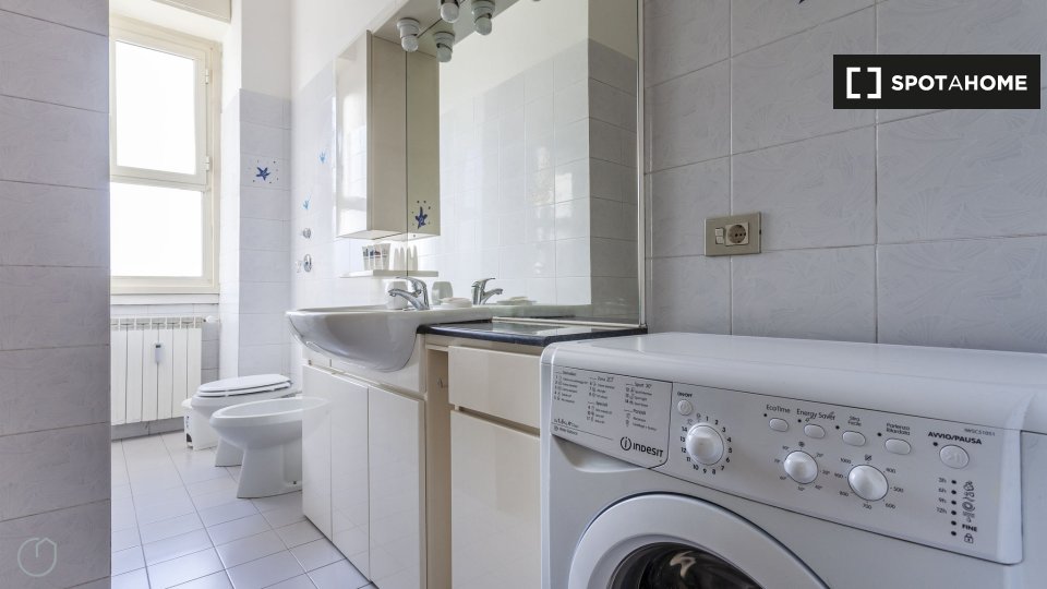 Apartment Milan, 1 bed, 63m² — photo 8