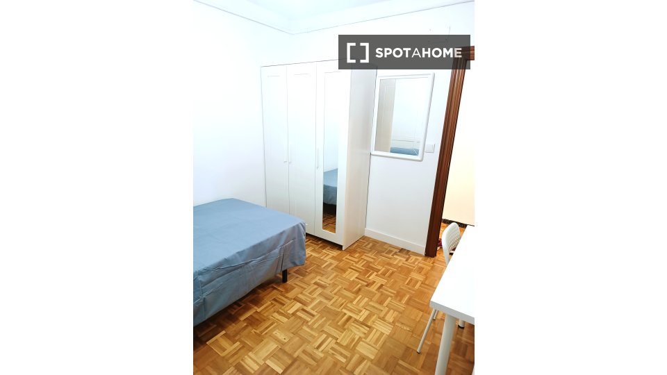 Habitación en piso compartido en Valladolid