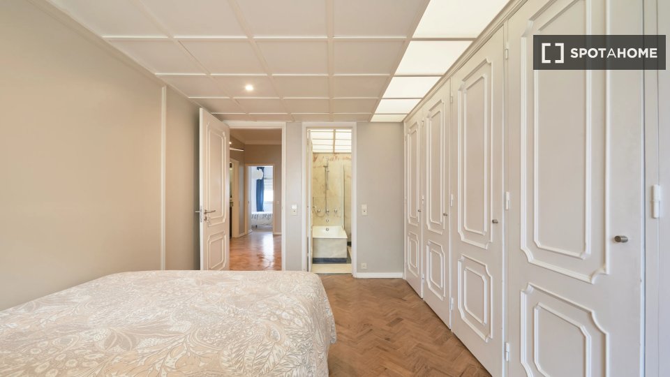 Double room Lisbon, 9 beds — photo 12