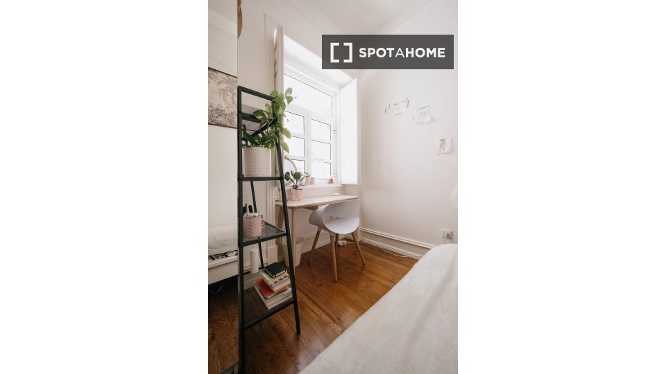 Double room Lisbon, 7 beds — photo 13