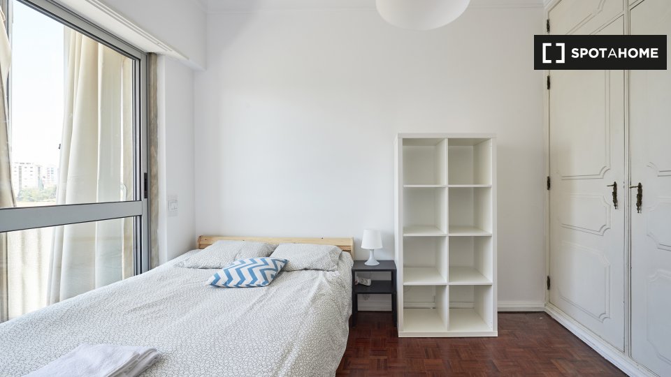 Double room Lisbon, 8 beds — photo 4