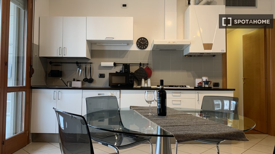Apartment Florence, 2 beds, 77m² — photo 4