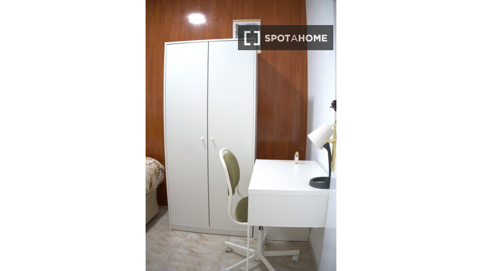 Double room Madrid, 6 beds — photo 64