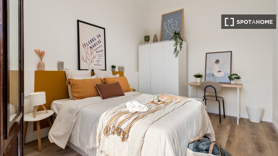Double room Barcelona, 5 beds, 100m² — photo 53