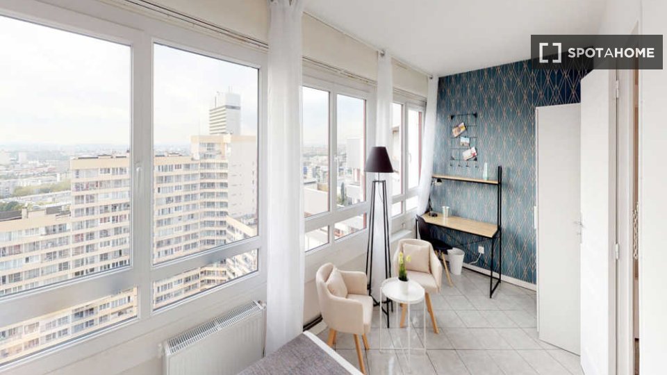 Double room Paris, 6 beds, 120m² — photo 3