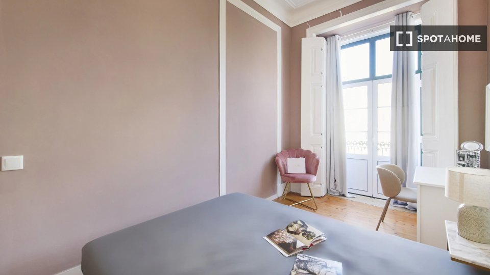 Double room Lisbon, 9 beds — photo 12