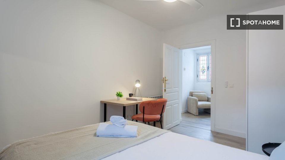Camera doppia Madrid, 7 camere, 180m² — foto 30