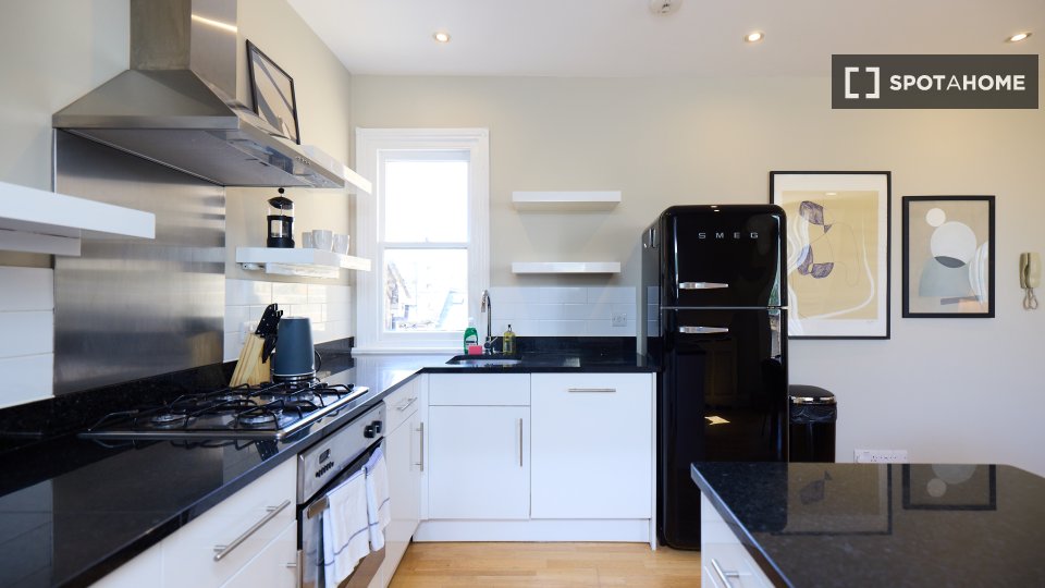 Apartment London, 2 beds — photo 15