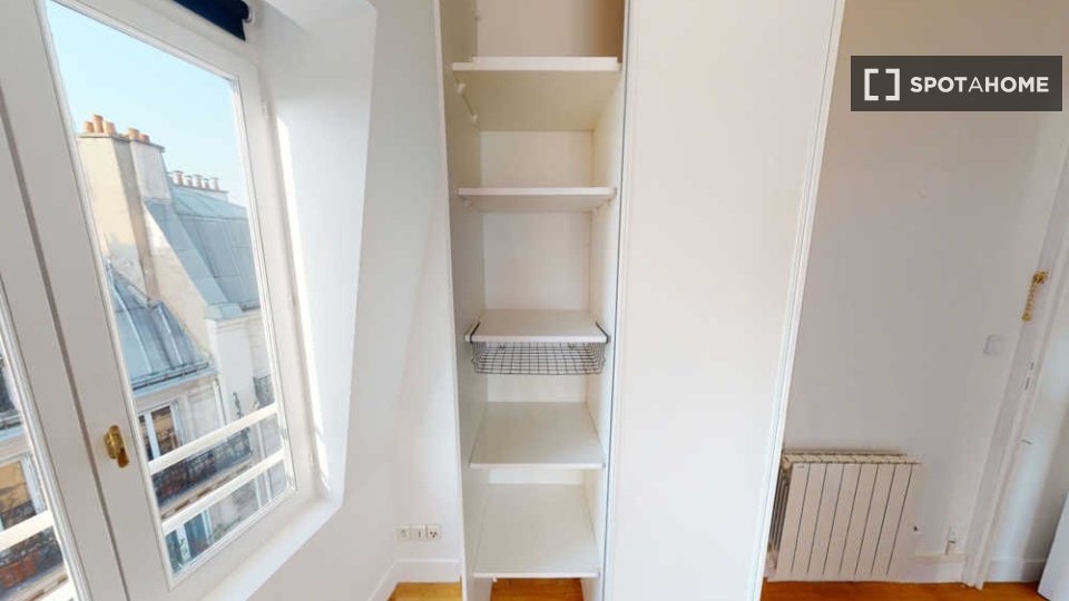 Double room Paris, 4 beds, 80m² — photo 11