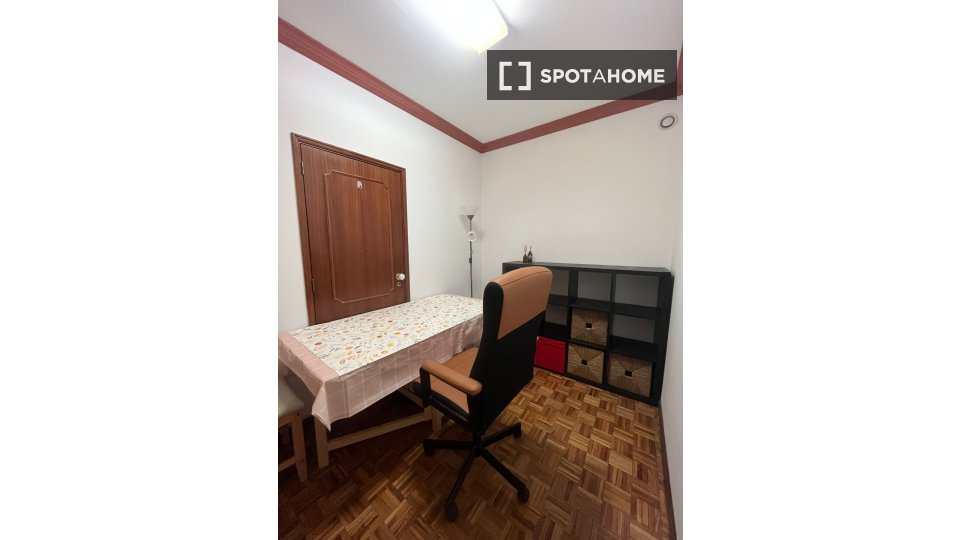 Double room Porto, 3 beds — photo 1