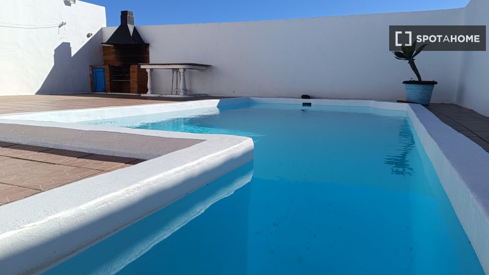 Apartment Santa_Cruz_De_Tenerife, 2 beds, 100m² — photo 3