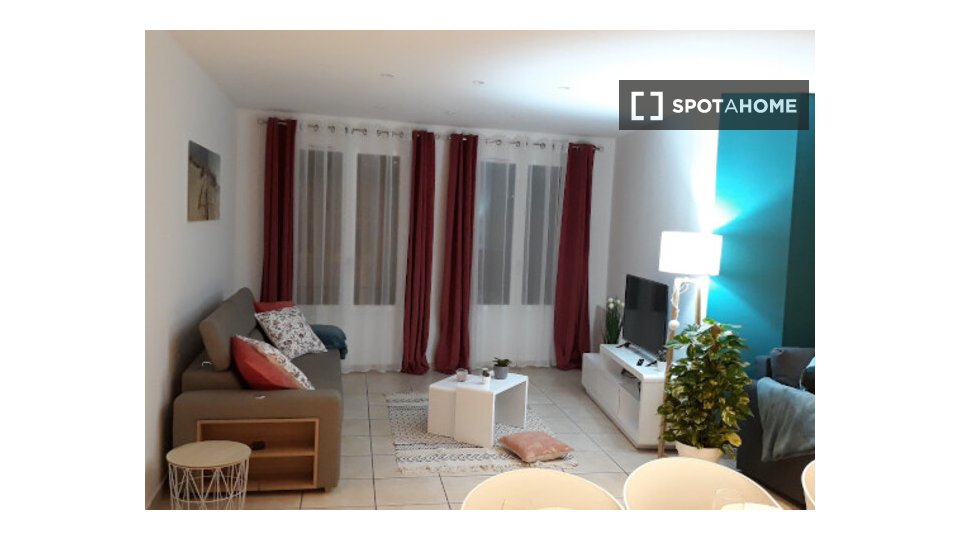 Apartment Montpellier, 1 bed — photo 1