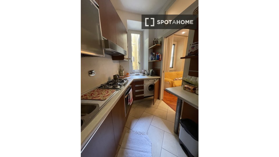 Double room Rome, 1 bed, 90m² — photo 7