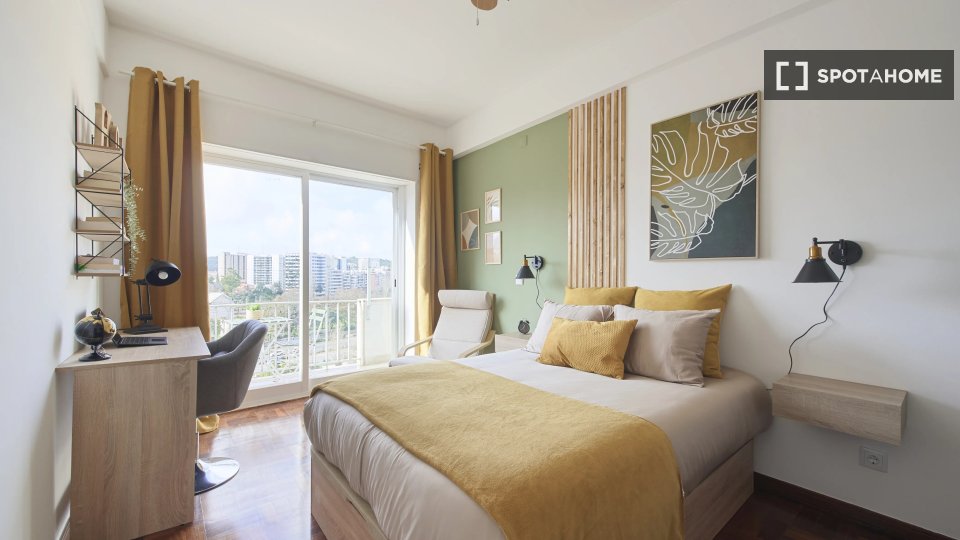 Double room Lisbon, 7 beds — photo 1