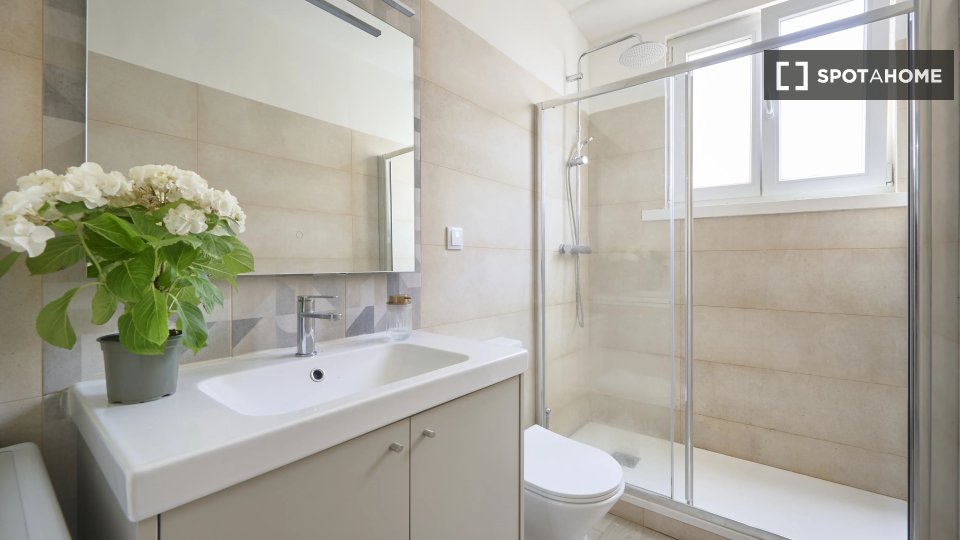Double room Lisbon, 7 beds — photo 13