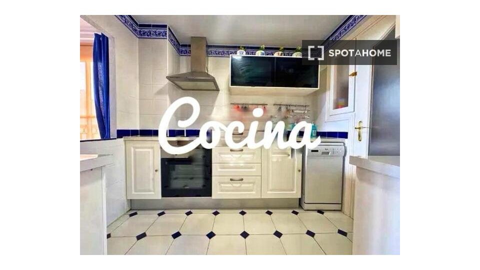 Apartment Alicante, 2 beds, 91m² — photo 6