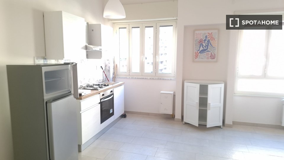 Apartment Rome, 2 beds, 60m² — photo 4