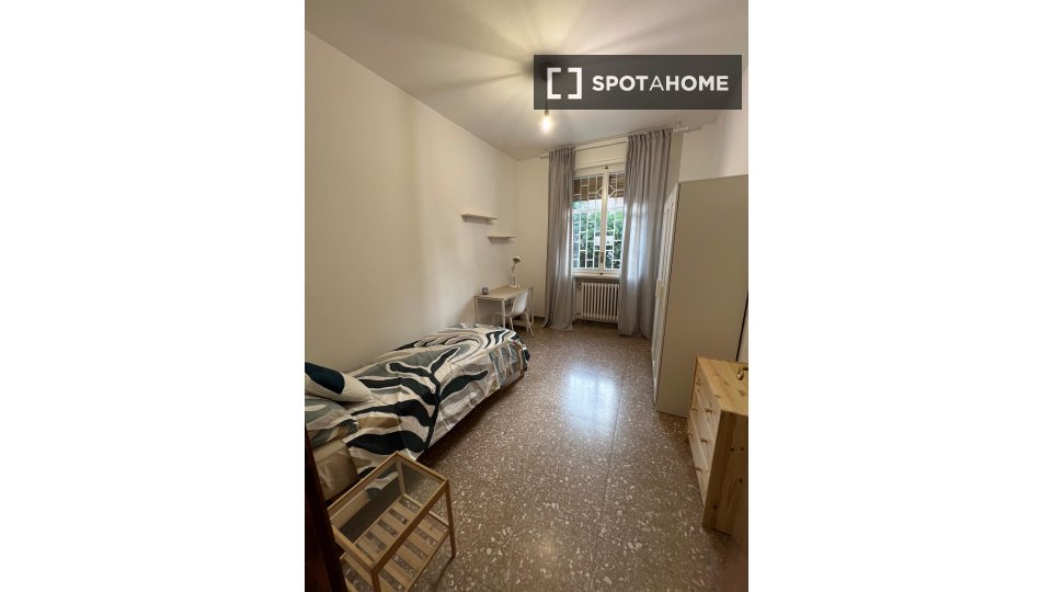 Double room Bologna, 3 beds, 130m² — photo 10