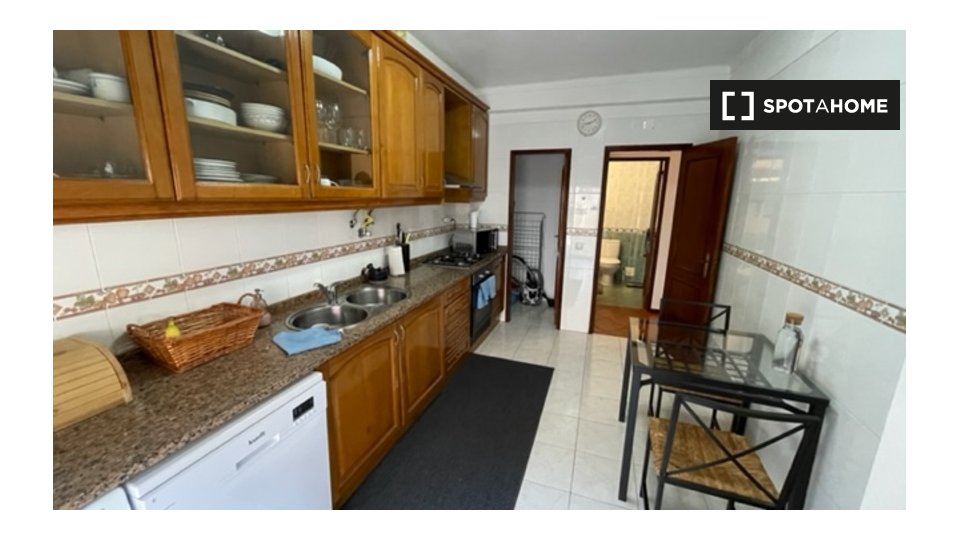 Apartment Lisbon, 2 beds — photo 2