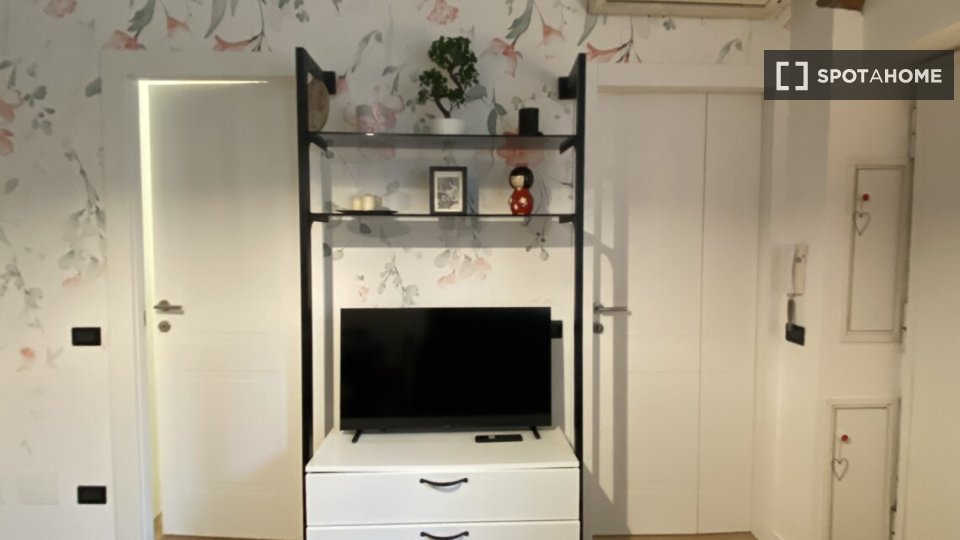 Apartment Milan, 1 bed, 45m² — photo 14