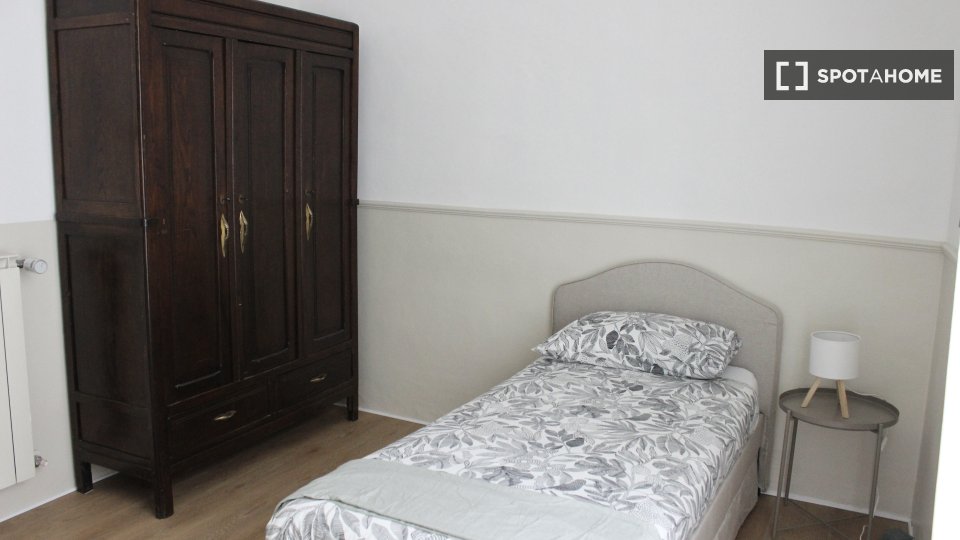 Double room Turin, 7 beds, 250m² — photo 2