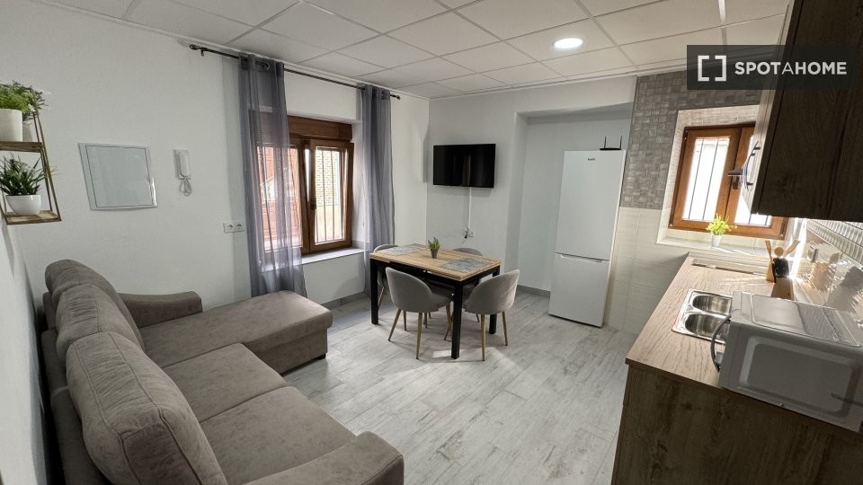 Apartment Almeria, 2 beds, 83m² — photo 3
