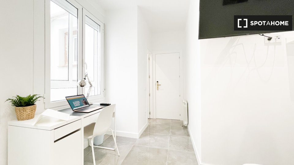 Apartment Madrid, 1 bed — photo 16