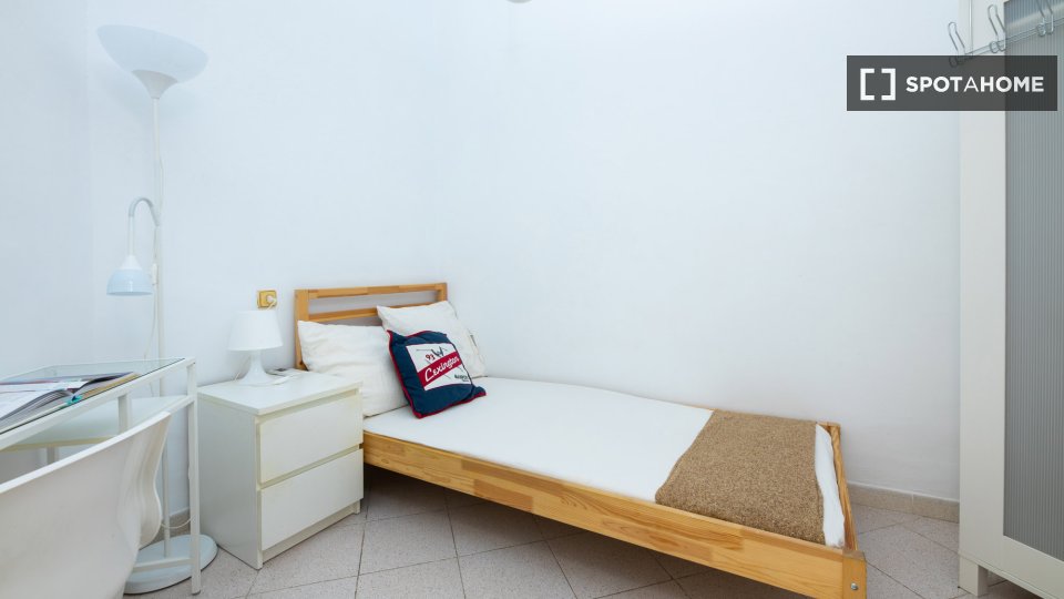 Double room Barcelona, 6 beds, 150m² — photo 24