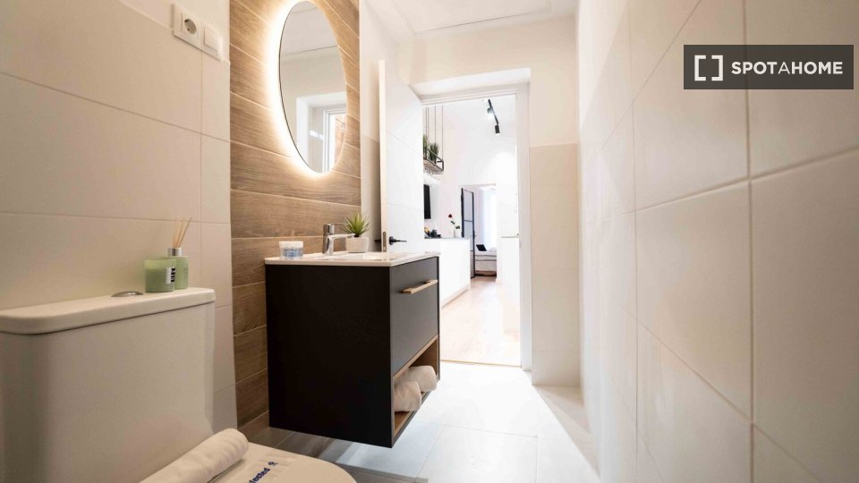 Apartment Madrid, 2 beds, 65m² — photo 3