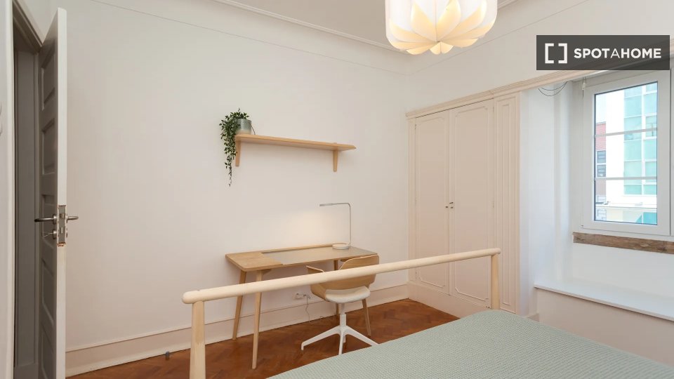 Double room Lisbon, 6 beds — photo 1