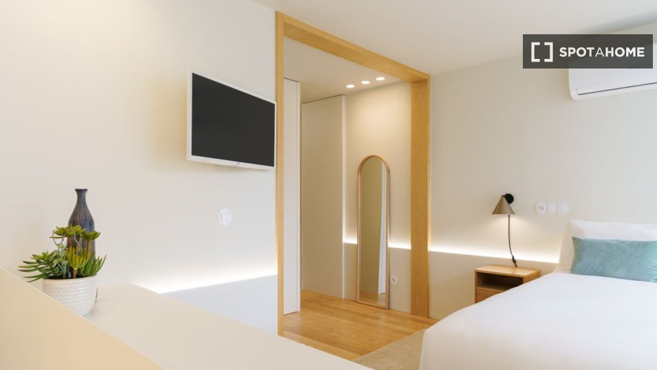 Apartment Porto, 1 bed, 55m² — photo 2