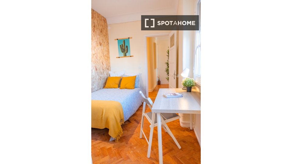 Double room Lisbon, 7 beds — photo 10