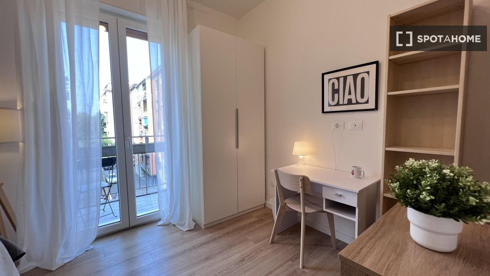 Double room Bologna, 3 beds — photo 4