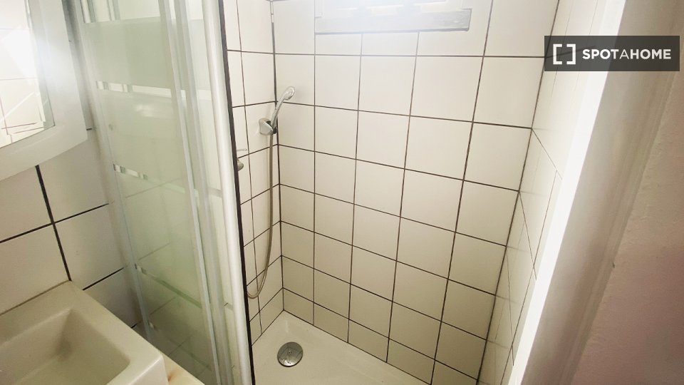 Apartment mono Lisbon, 35m² — photo 3