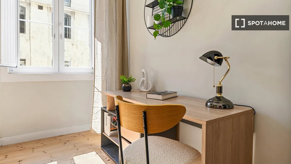 Double room Lisbon, 6 beds — photo 15