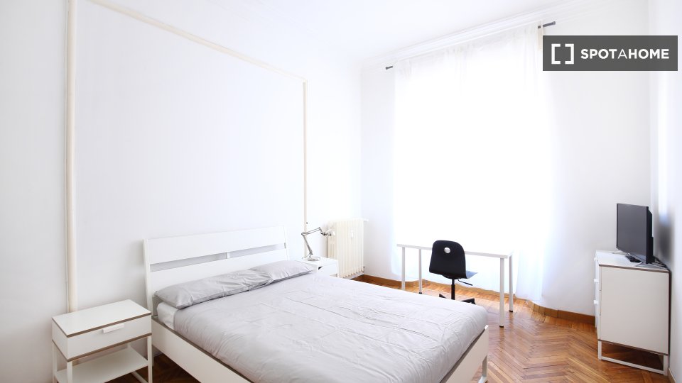 Double room Milan, 7 beds, 178m² — photo 13