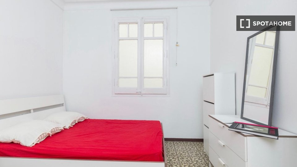 Double room Barcelona, 6 beds, 100m² — photo 11