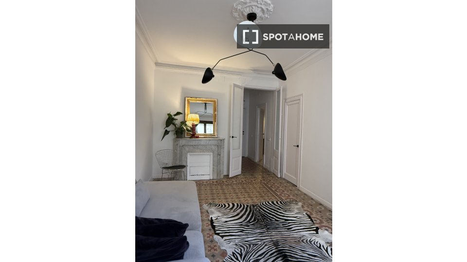 Apartment Barcelona, 2 beds, 70m² — photo 11