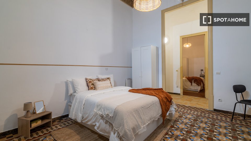 Double room Barcelona, 6 beds, 95m² — photo 36