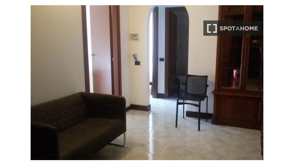 Double room Milan, 5 beds — photo 1