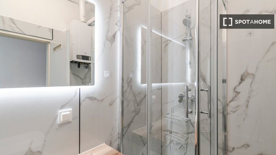 Apartment Vienna, 2 beds, 82m² — photo 2