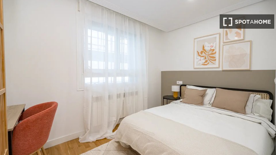 Double room Madrid, 4 beds — photo 14