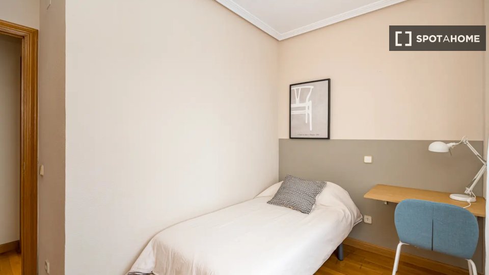 Double room Madrid, 10 beds — photo 4