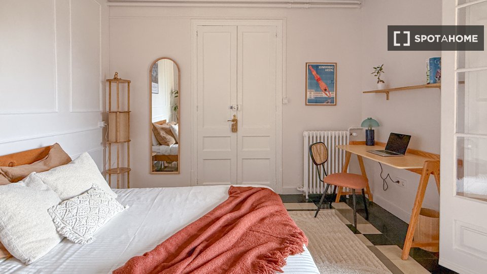 Double room Barcelona, 8 beds, 250m² — photo 33