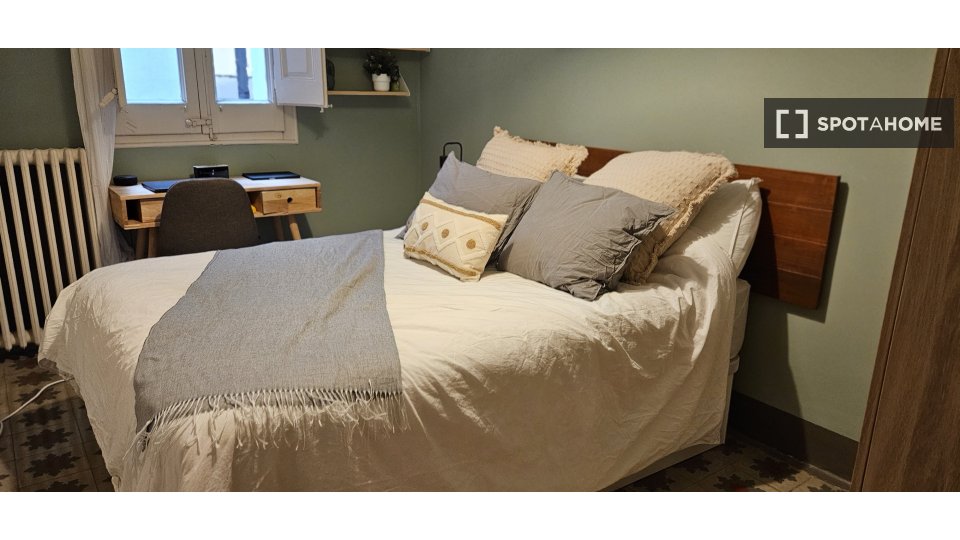 Double room Barcelona, 7 beds, 180m² — photo 3
