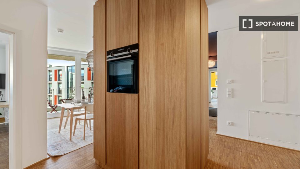 Double room Munich, 4 beds, 104m² — photo 11