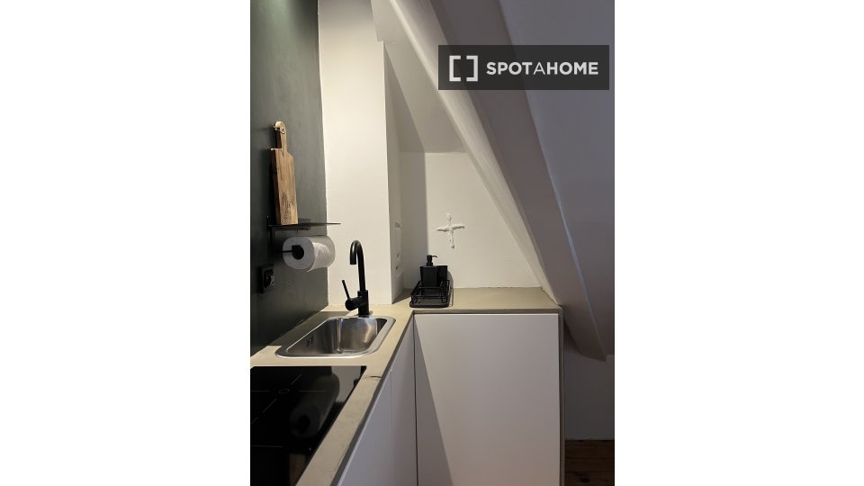 Apartment Cologne, 1 bed — photo 2