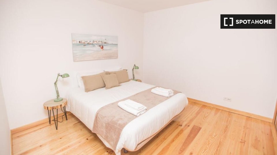 Apartment Lisbon, 2 beds — photo 2