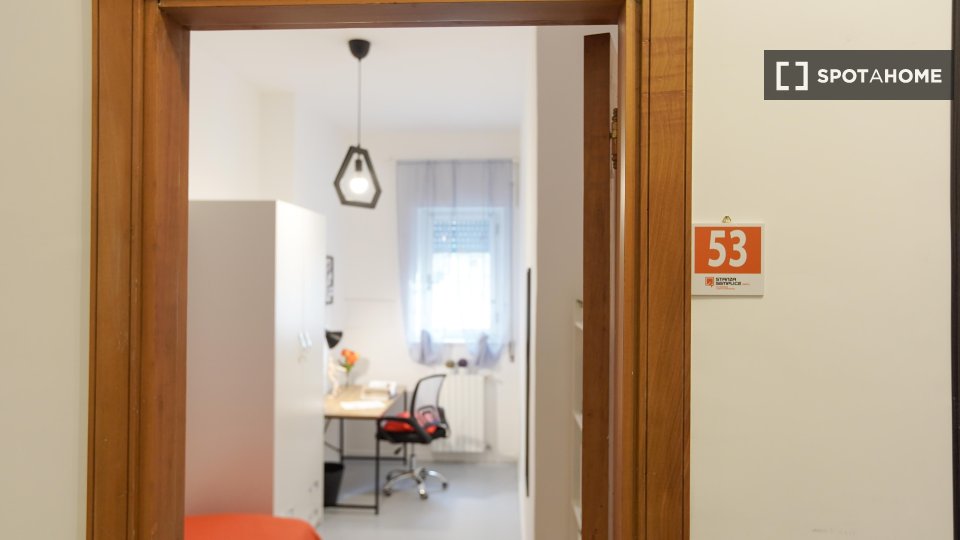 Double room Naples, 5 beds — photo 1