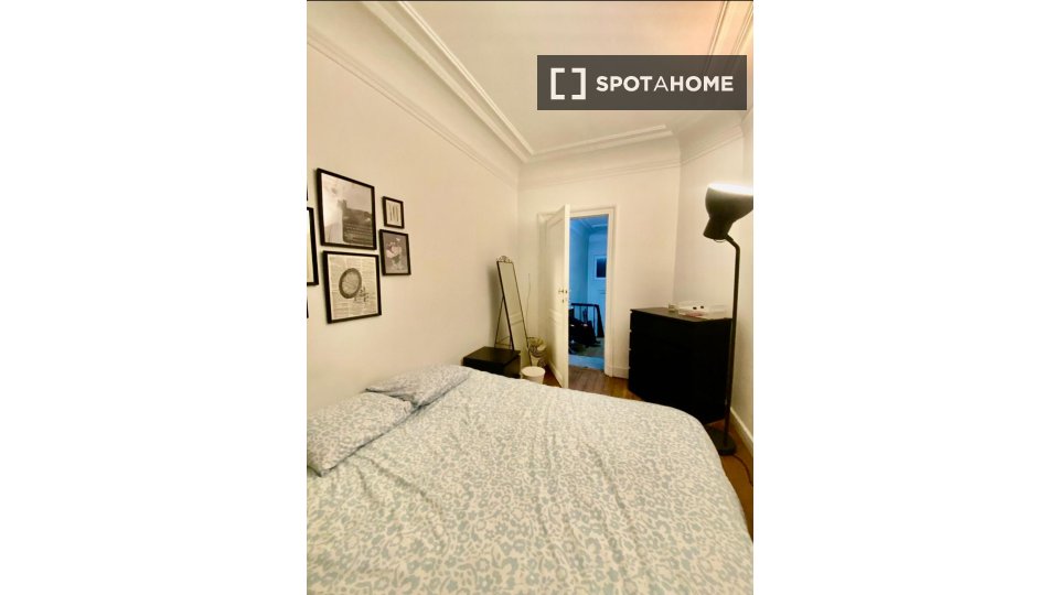 Double room Brussels, 5 beds, 180m² — photo 18